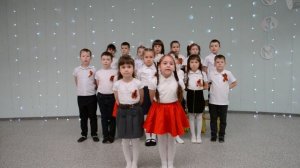 "Всех поздравляем с днем Победы..." детский хор "Спутник"