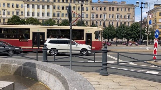 На Сенной площади трамвай смотреть онлайн