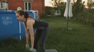 Hands up through the side - Improve with Marta