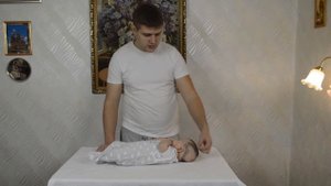 Когда первый раз брить ребенка, первая стрижка