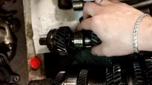 МКПП Субару. 5-ступенчатая+понижайка. Outback 2002