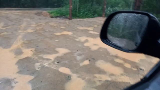 Дорога к дому из сухой глины. как работает водоотвод. смотреть онлайн