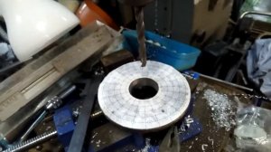 Приспособа для расточных работ на небольшом токарном станке