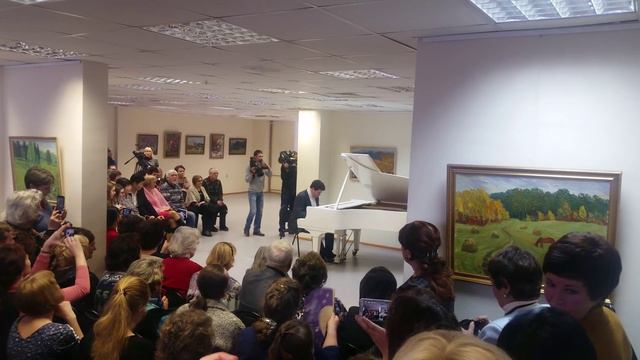 Звучание рояля фирмы... смотреть онлайн