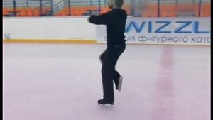 Элементы фигурного катания. Твизл вперёд внутрь