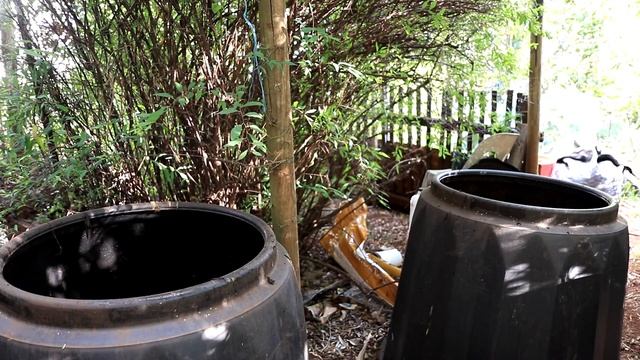 Compost is King. Pt.3. Composting using the Gedye Bin system Pt.3. Black Gold смотреть онлайн