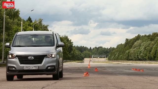 Citroen SpaceTourer против Hyundai H-1: выбираем микроавтобус для семьи смотреть онлайн