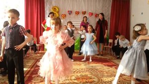 Веселый танец#Губки бантиком#утренник 8 Марта 07.03.2017 детский сад #26 г  Павлодар