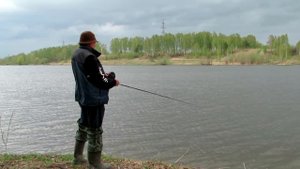 Инерционная катушка Нельма, удилище Волжанка Вояж: джиг 15 гр