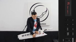Review Roland AX Edge.