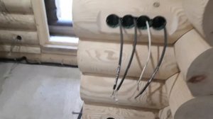 Скрытая ЭЛЕКТРИКА в доме из БРЕВНА