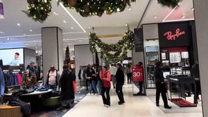 New York Christmas Decorations Walking Around Macy's Holiday Season 2023