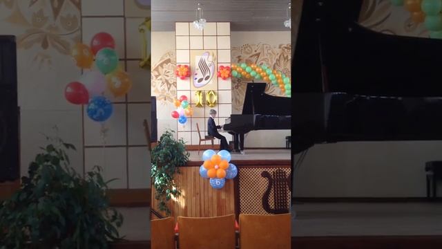 М.Дремлюга Народный танец смотреть онлайн