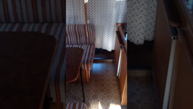 présentation de l'intérieur du camping car Pilote Trafic R320 de 1984 nommé STIGthePILOTE смотреть онлайн