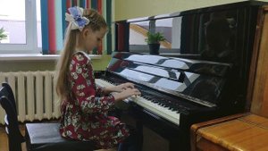 Ж. Металлиди "На лесной полянке" Хотиловская Виктория (9 лет)