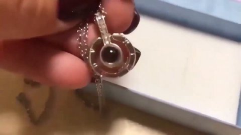 Кулон с фотографией внутри? 100 признаний в любви с проекцией! Что я купила. Подарок на 14 февраля!