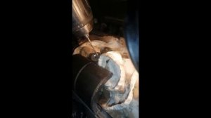 Извлечение обломанного винта клапанной крышки двигателя VAG 1.4 APQ/AEX (030103531D)