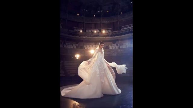 The ELIE SAAB Bridal Fall 2018 collection смотреть онлайн