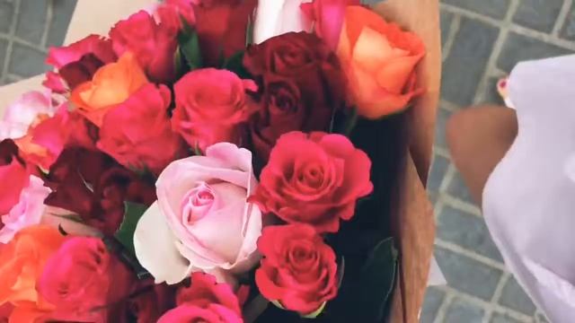 Розы? #ЦветыСМ Казань смотреть онлайн