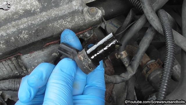 Camshaft Position Sensor Replacement - Nissan Micra K12 смотреть онлайн