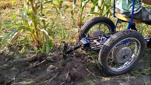 Копаем картошку, мотоблок с  самодельным адаптером