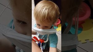 Доктора вызывали? Малыш 1,5 года лечит маму. The doctor seen him? The kid is 1.5 years cures mother