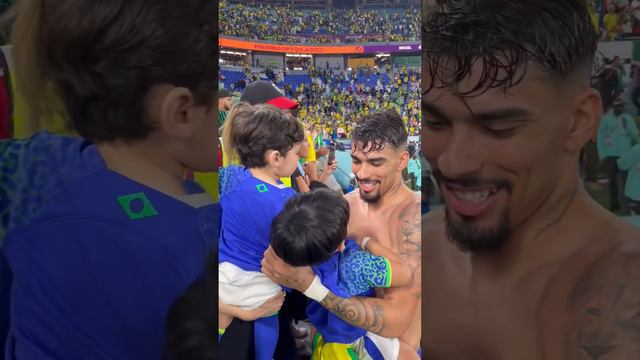 Lucas Paquetá com esposa e filhos na Copa 2022