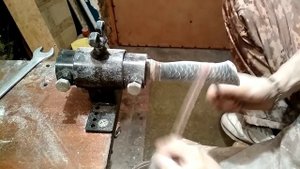 как сделать рукоять ножа из шишки