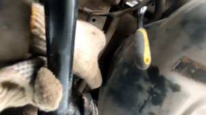 Замена задних втулок стабилизатора, на Лифан Х70.