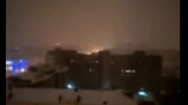 Huge balls of light in Chelyabinsk Russia Огромные светящиеся шары в Челябинске, Россия смотреть онлайн