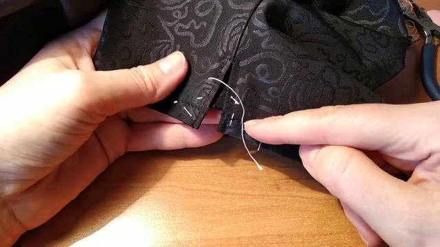 Обработка низа брюк с разрезом (часть2) смотреть онлайн