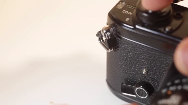 Nikon EM SLR Video Manual смотреть онлайн