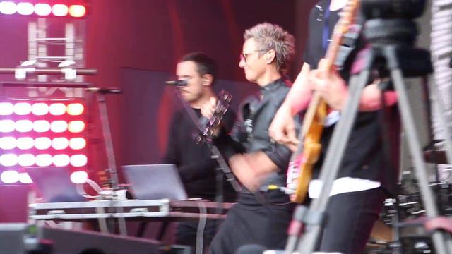 Гонки. Сурганова и Оркестр. Парк Горького 3 авг.2019. MVI 6193 смотреть онлайн