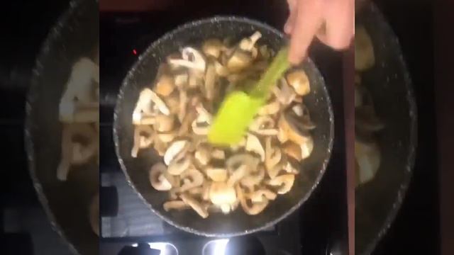 Шампиньоны в сливках смотреть онлайн