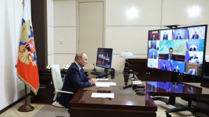 Путин провел совещание с членами правительства