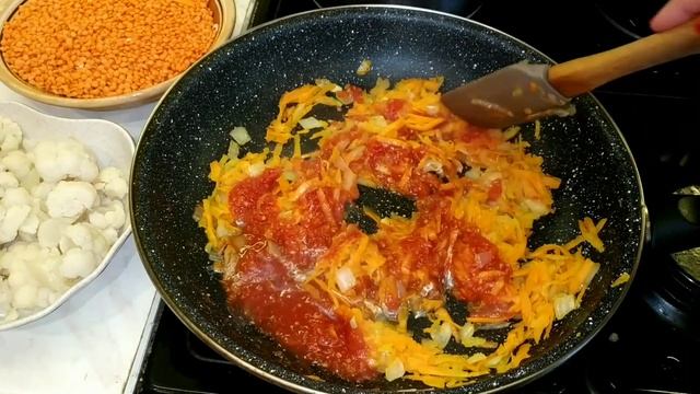 СУП-ПЮРЕ ИЗ ЧЕЧЕВИЦЫ И ОВОЩЕЙ / LENTIL AND VEGETABLE SOUP смотреть онлайн