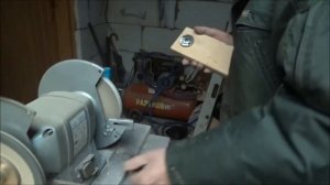 Гайка для болгарки, легко откручивающаяся при заклинивании.