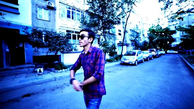 Холод Марти - Музыка Фоном смотреть онлайн