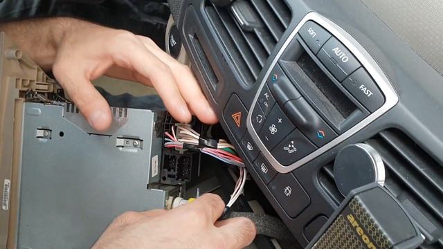 montare cablu AUX laguna 3 (2008) смотреть онлайн