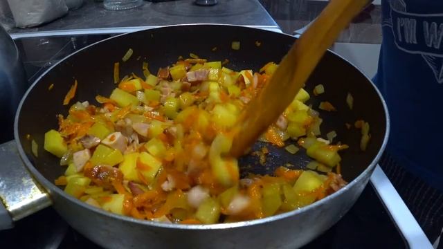 Суп гороховый с копченостями готовлю только так . Мой секрет в зажарки для супа Дешевый рецепт суп смотреть онлайн