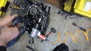 Разборка двигателя Suzuki Intruder. Часть 1.