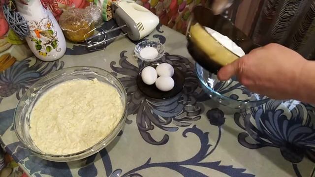 Овсяно-творожный манник в сметанной заливке.