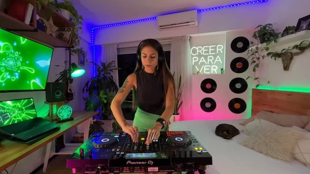 Dj set 2024. Диджей Сетти. Bora DJ Set. De maar, DJ Prezzplay Королева дискотек 2024. Лучшие музоны 2024 дискотека и чуть армии.