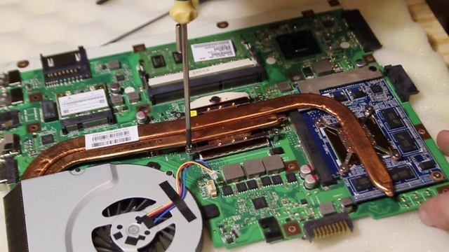 Разбор и чистка ноутбука Asus K55 смотреть онлайн