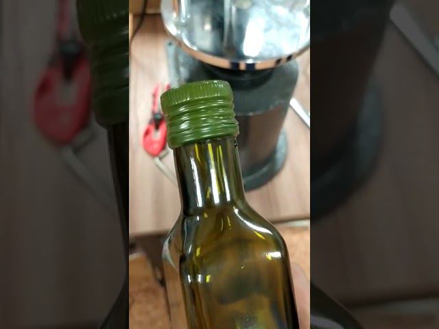 Укупорочная машина DK 50D для закручивания винных бутылок и бутылок мараска для масла смотреть онлайн