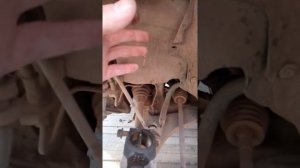 Форд фокус 1. Замена стойки передней подвески.