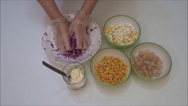Вкусный салатик с краснокочанной капустой и креветками!!!!