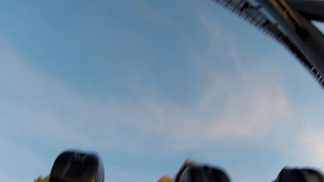 Аттракционы.Порт Авентура. Пронёс камеру. Салоу, Испания.Port Aventura. Salou, Spain
