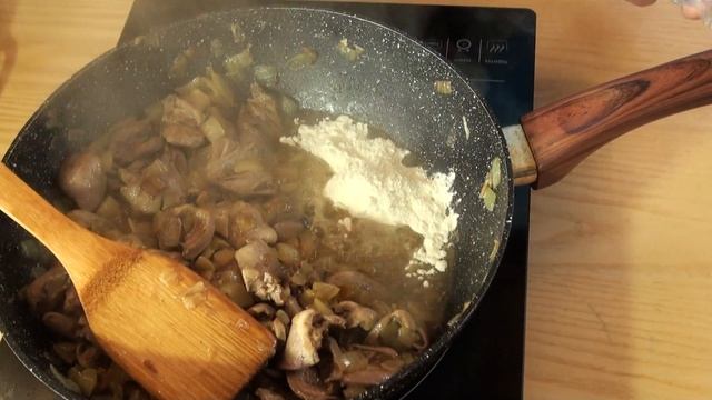 ? СЕРДЕЧКИ В СЛИВОЧНОМ СОУСЕ | Тушенные Куриные сердца рецепт