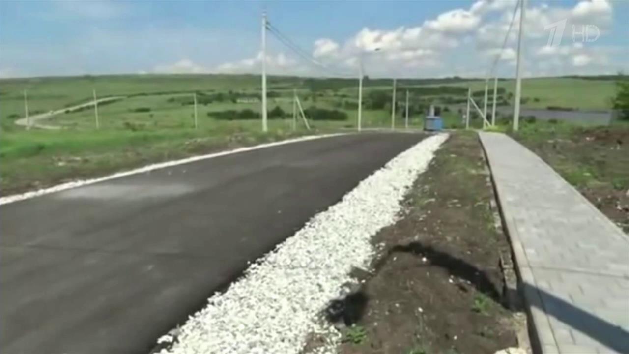 Сотни многодетных семей в Краснодарском крае не могут построить дома на выданных им участках